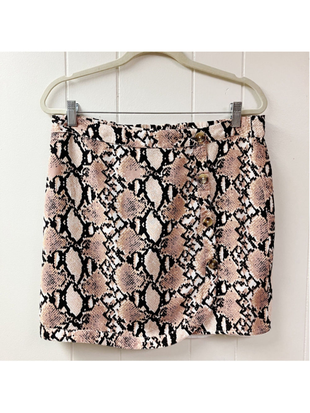 Edgy Snakeskin Print Faux Wrap Mini Skirt Francescas Mi ami MEDIUM Exotic Bold